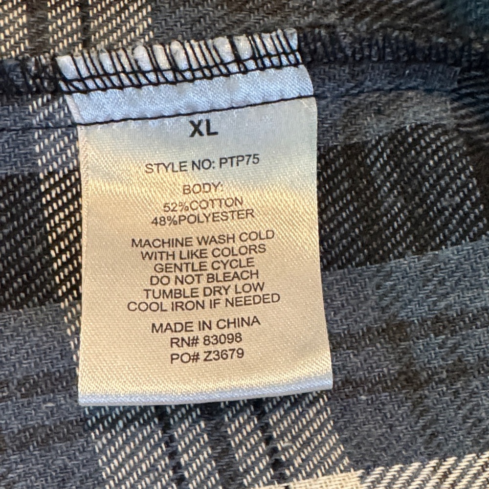 Ci Sono Women’s Flannel Blue and White Plaid Shirt XL - Picture 8 of 8